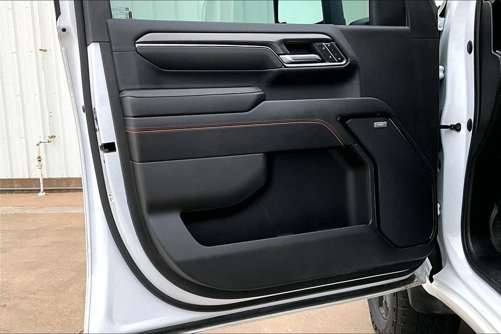 Used 2024 GMC Sierra 2500 AT4 w/ AT4 Premium Plus Package image 21