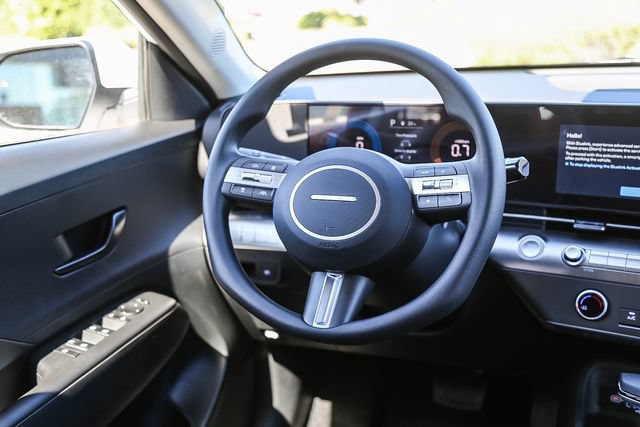 New 2026 Hyundai Kona SE FWD image 17