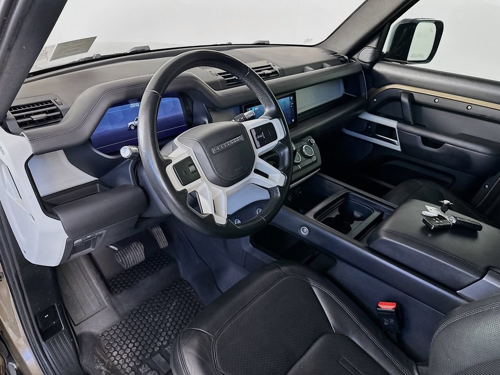 Used 2020 Land Rover Defender 110 SE AWD/4WD image 30