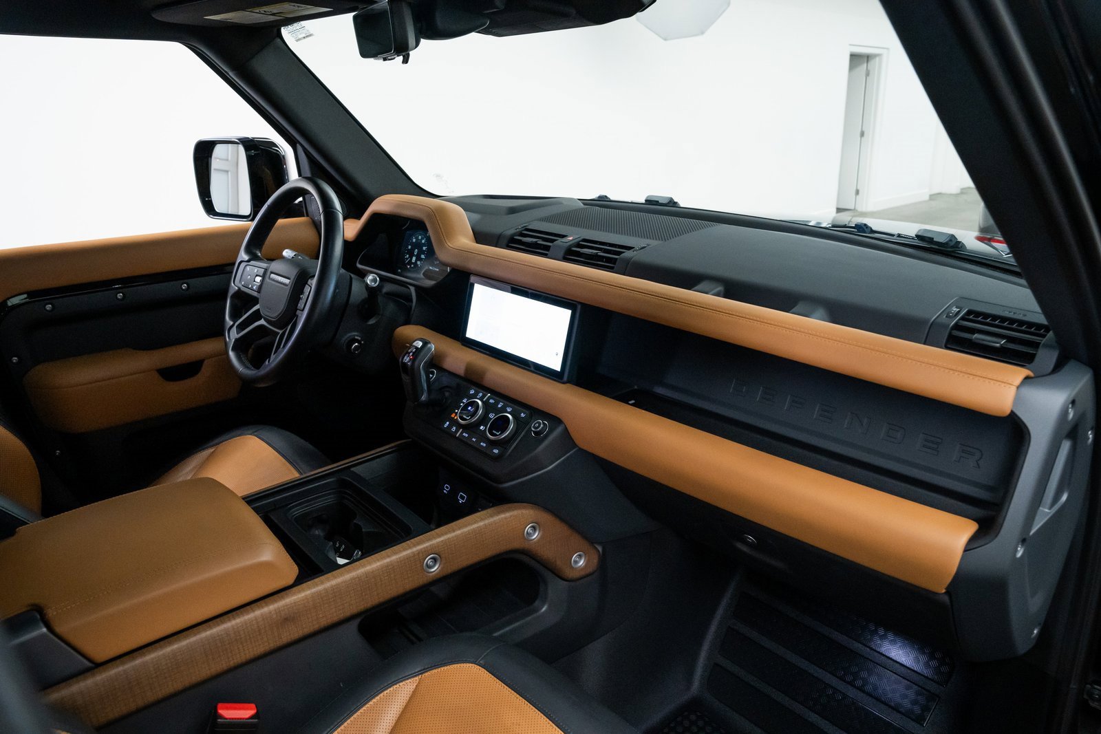 Used 2021 Land Rover Defender 110 X image 26