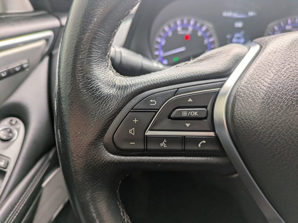 Used 2017 INFINITI Q60 w/ Premium Plus Package 3.0T image 27