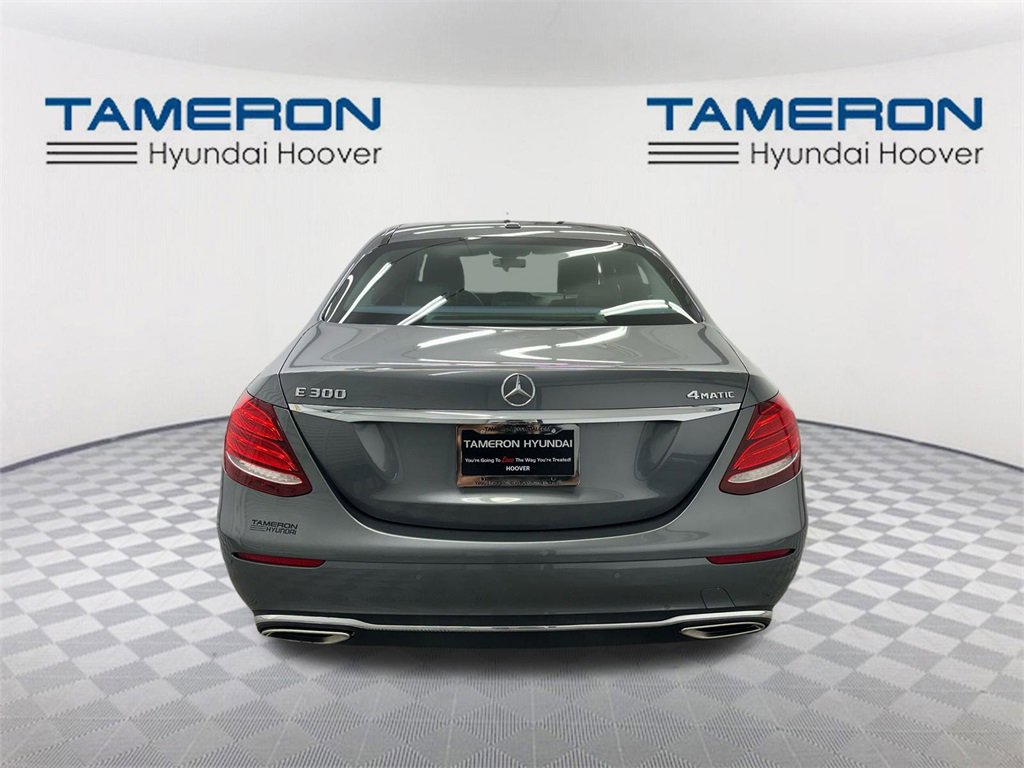 Used 2018 Mercedes-Benz E 300 4MATIC image 4