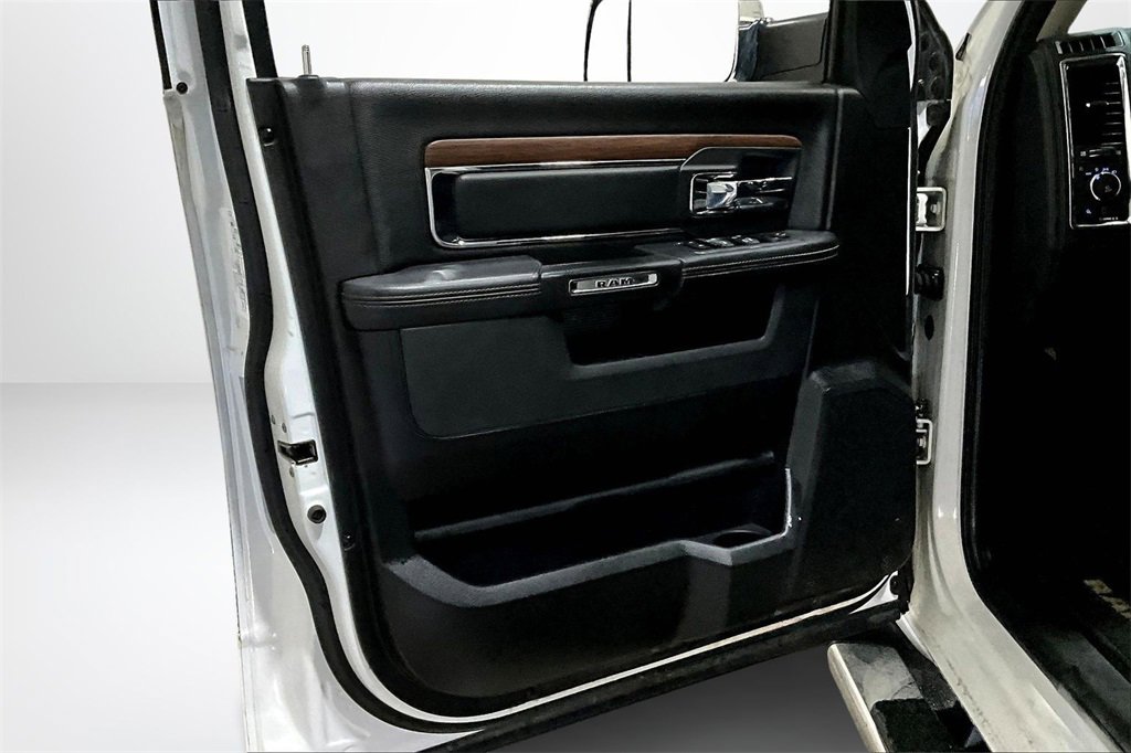 Used 2017 RAM 1500 Laramie image 20