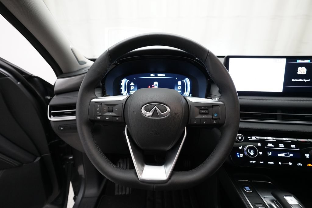 Used 2025 INFINITI QX60 Luxe AWD/4WD image 4