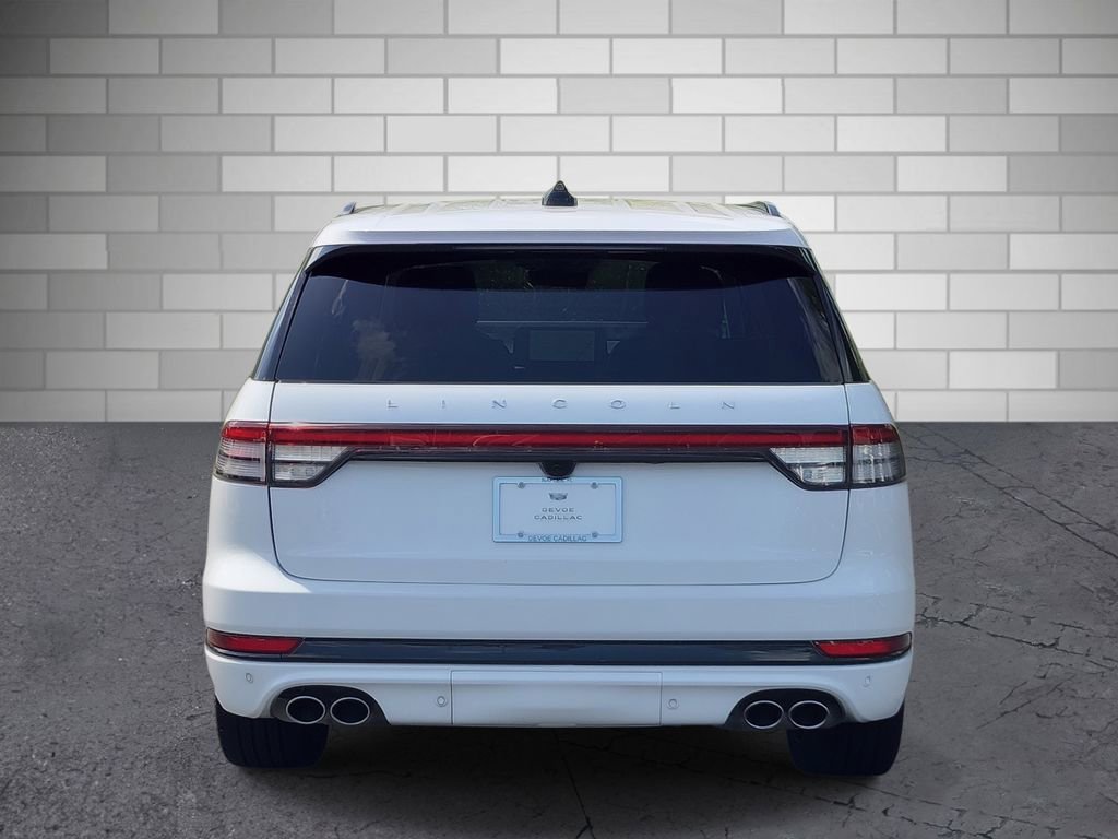 Used 2025 Lincoln Aviator Reserve w/ Equipment Group 201A AWD/4WD image 4