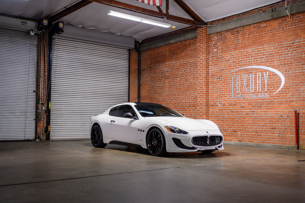 Used 2015 Maserati GranTurismo MC image 8