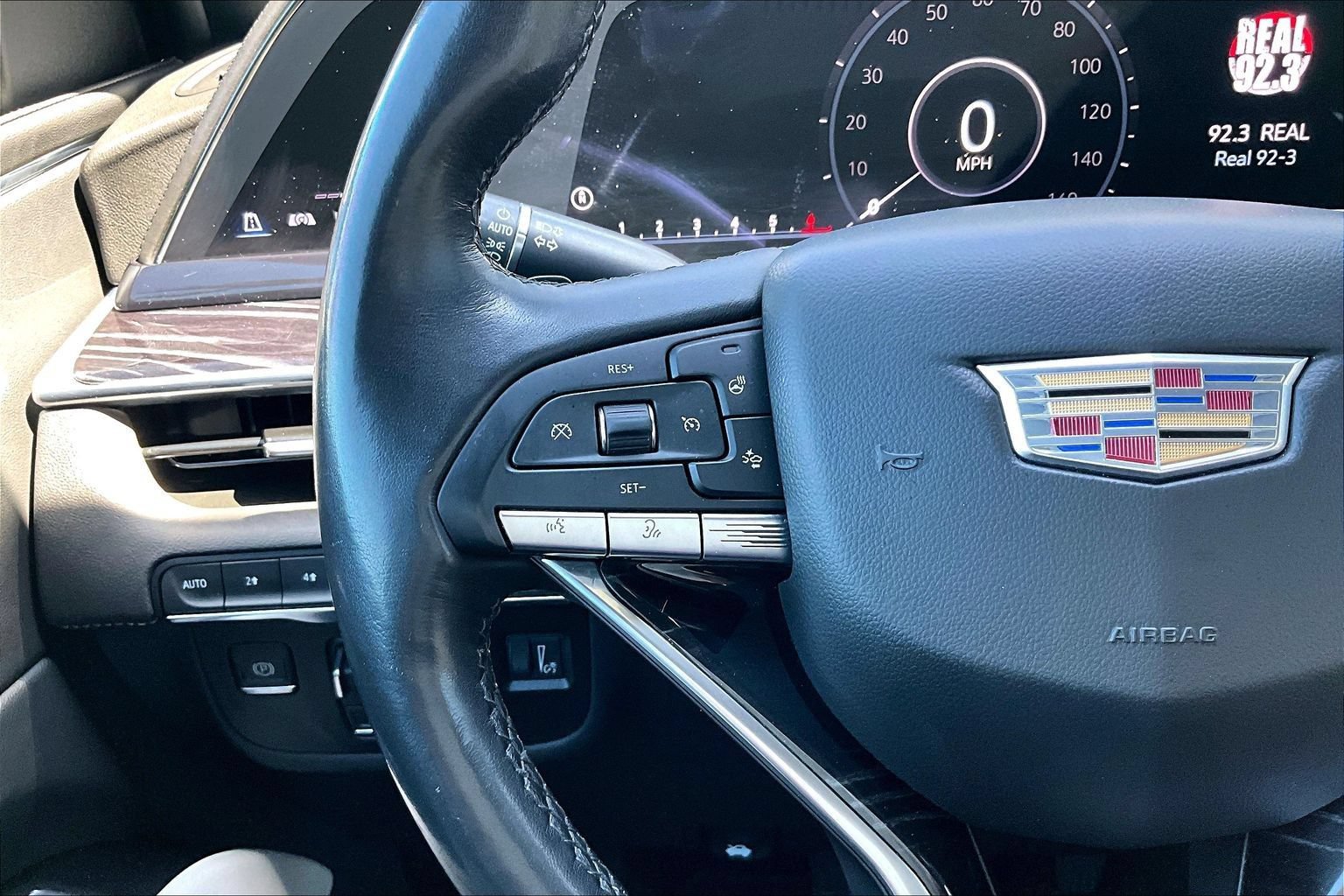 Used 2021 Cadillac Escalade ESV Sport w/ Driver Assist Tech Package AWD/4WD image 18