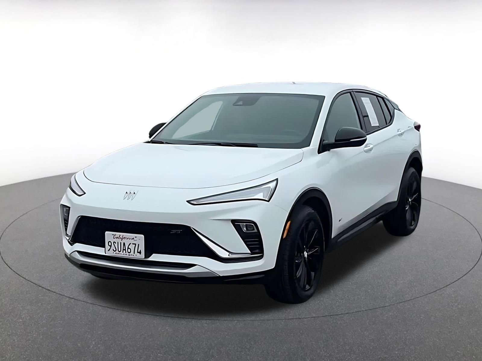 Used 2025 Buick Envista Sport Touring image 8