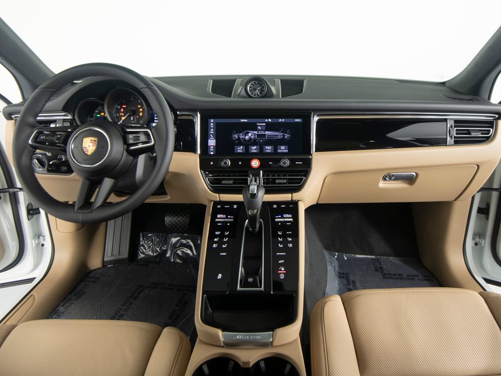 New 2026 Porsche Macan AWD/4WD image 36