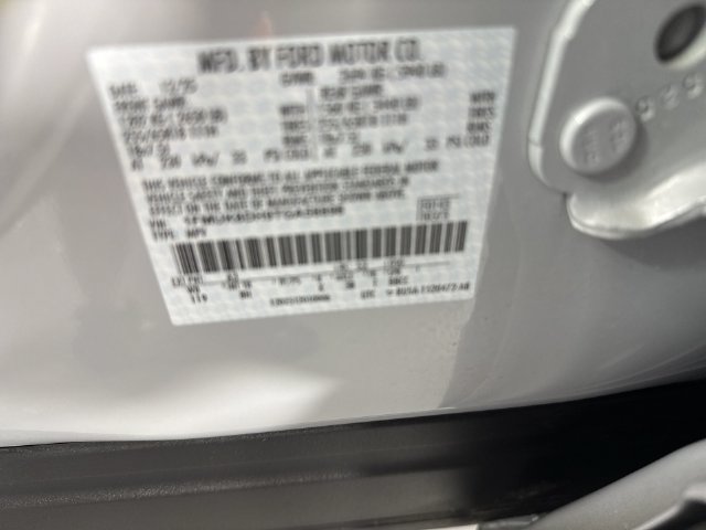 Used 2026 Ford Explorer Active AWD/4WD image 37