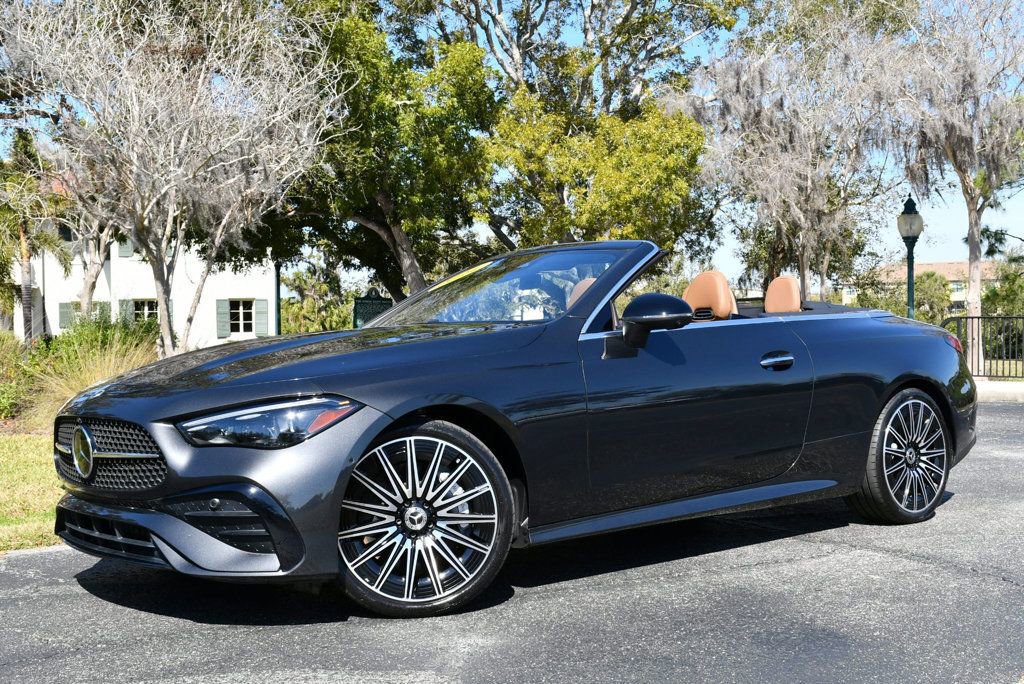 Used 2024 Mercedes-Benz CLE 450 4MATIC Cabriolet image 19