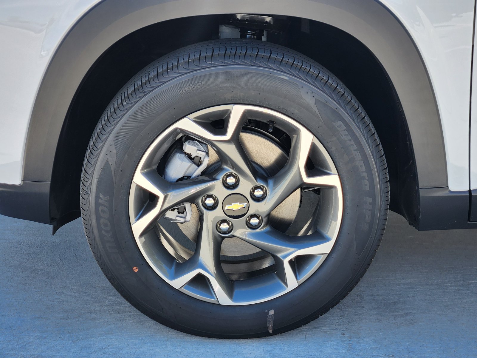 New 2026 Chevrolet Trax LT w/ LT Convenience Package FWD image 11