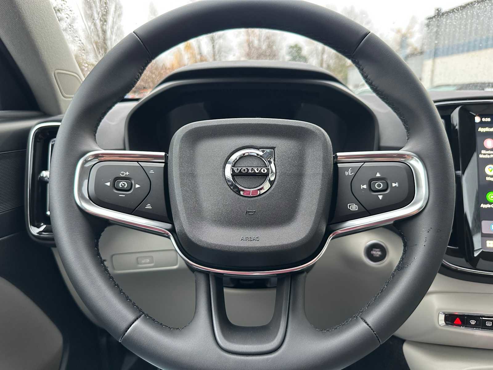 New 2026 Volvo XC40 B5 Plus w/ Protection Package Premier image 24