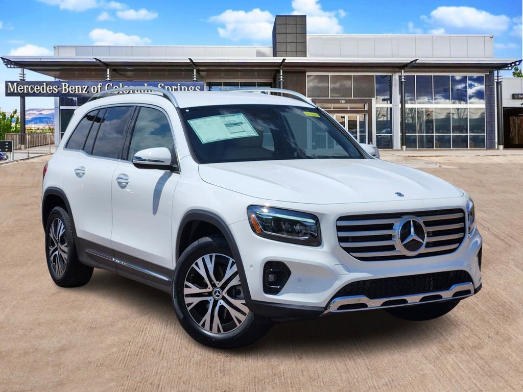 New 2025 Mercedes-Benz GLB 250 4MATIC image 1