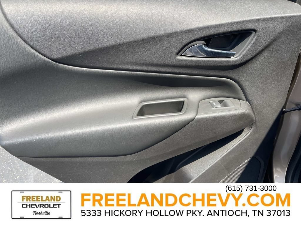 Used 2018 Chevrolet Equinox LT FWD image 22