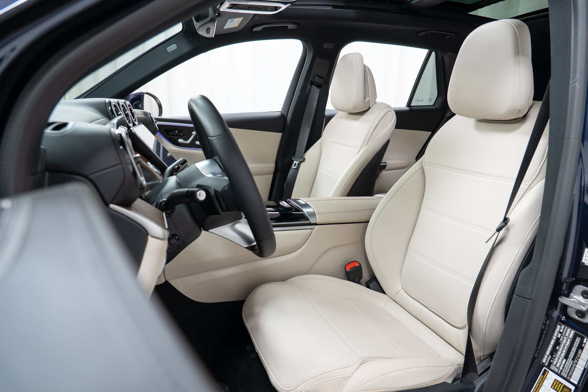Certified 2024 Mercedes-Benz GLC 300 4MATIC image 13