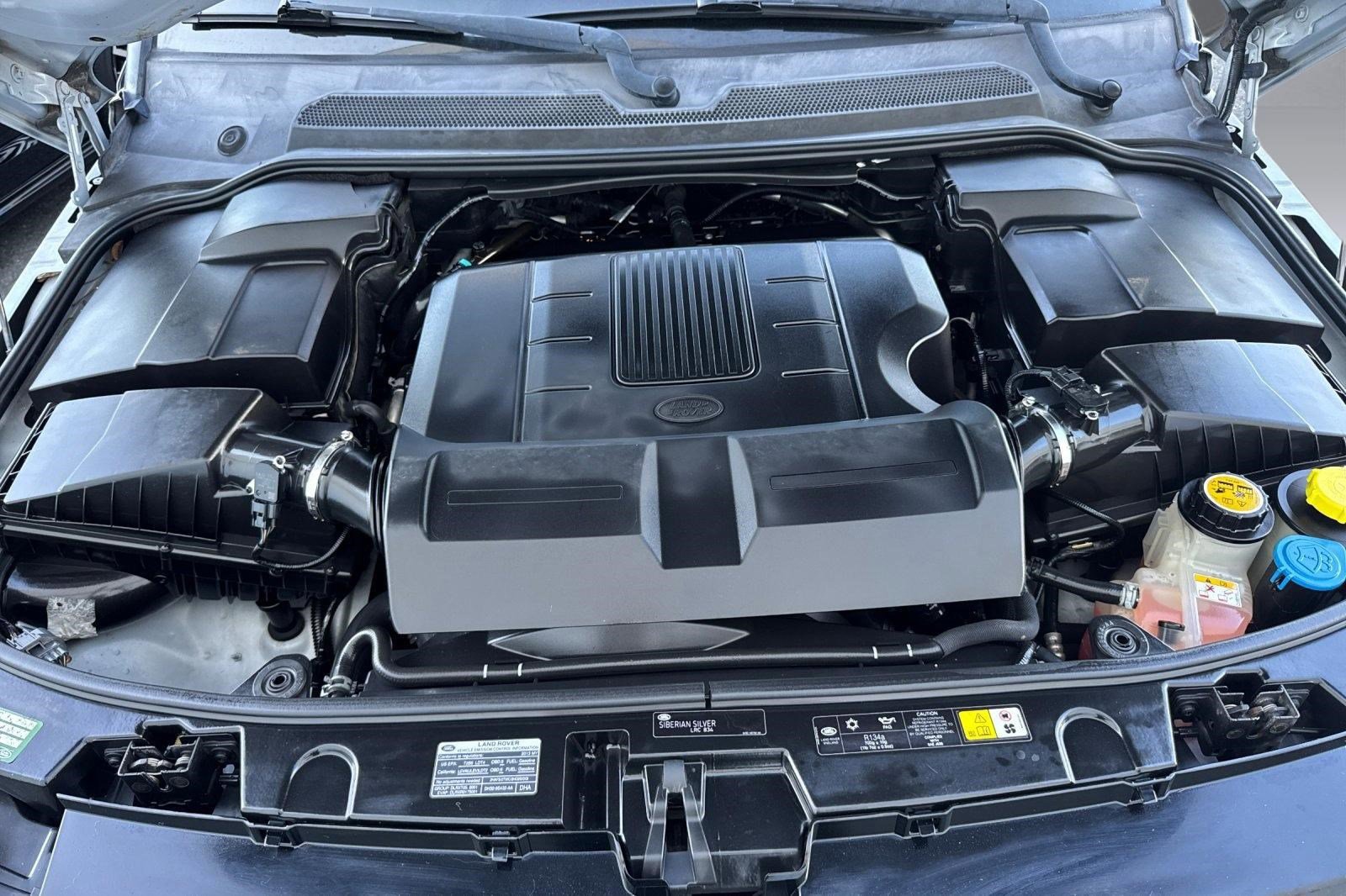 Used 2013 Land Rover Range Rover Sport HSE image 37