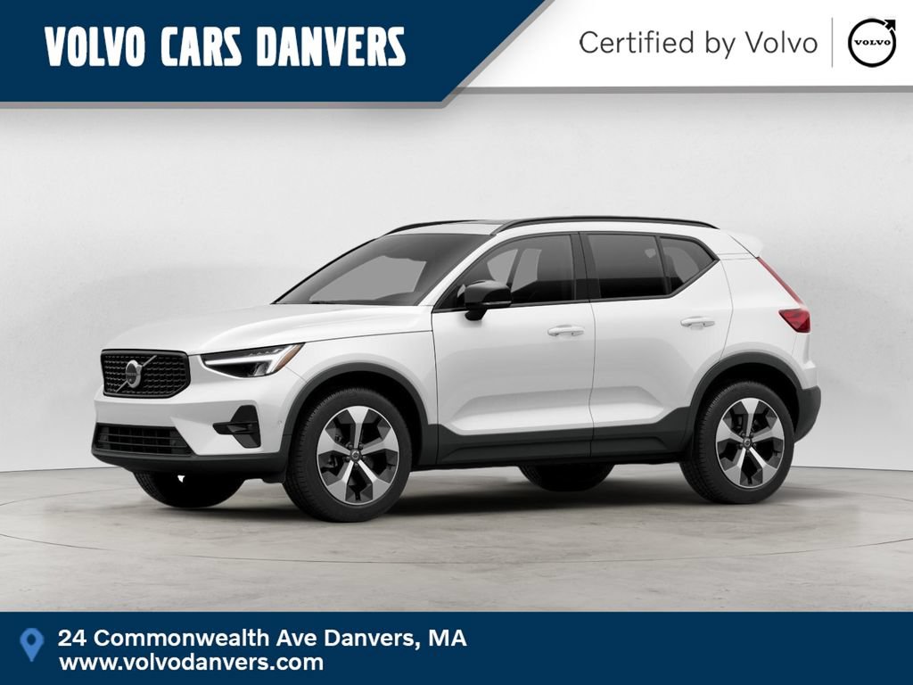 Used 2025 Volvo XC40 B5 Plus