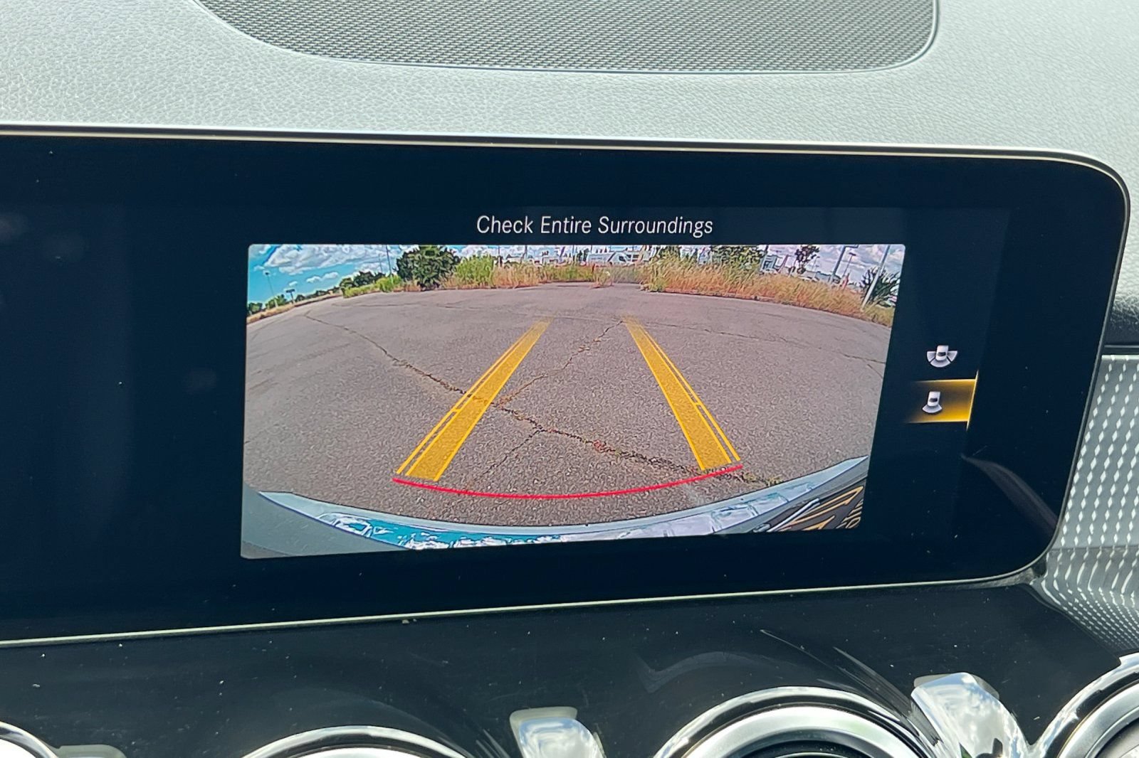 Used 2022 Mercedes-Benz GLB 250 image 23