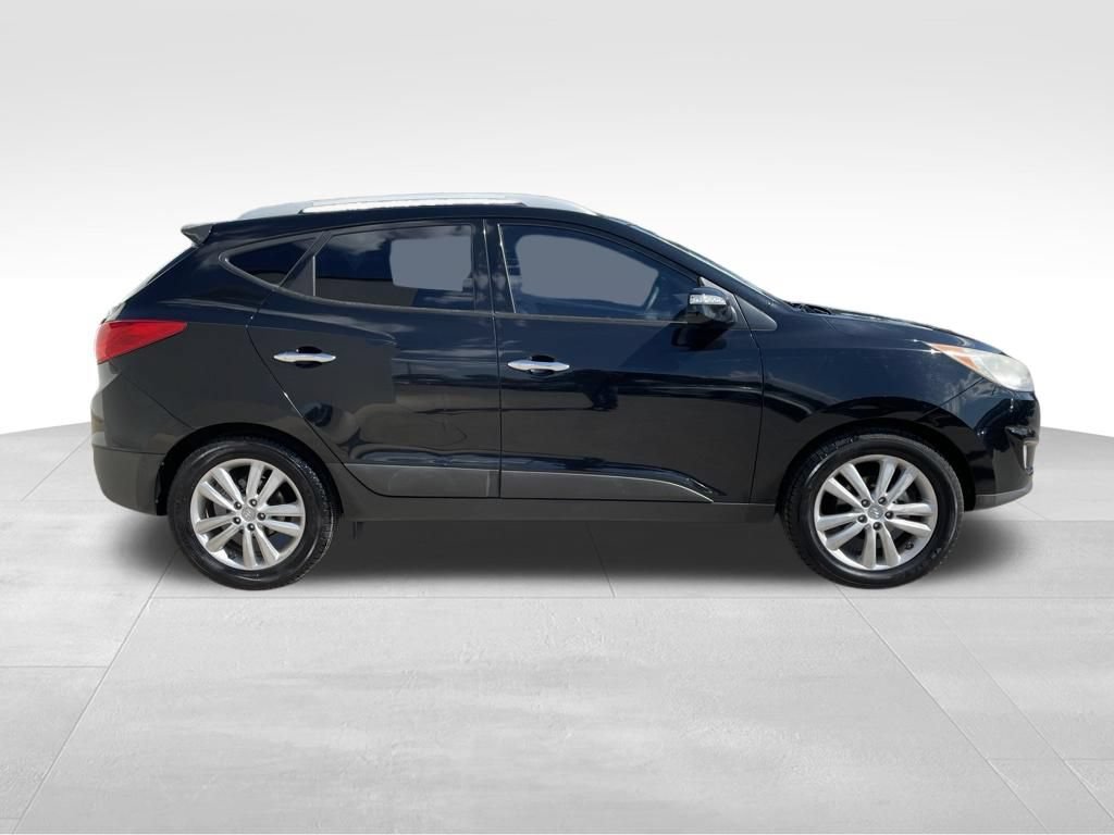 Used 2011 Hyundai Tucson Limited FWD image 4