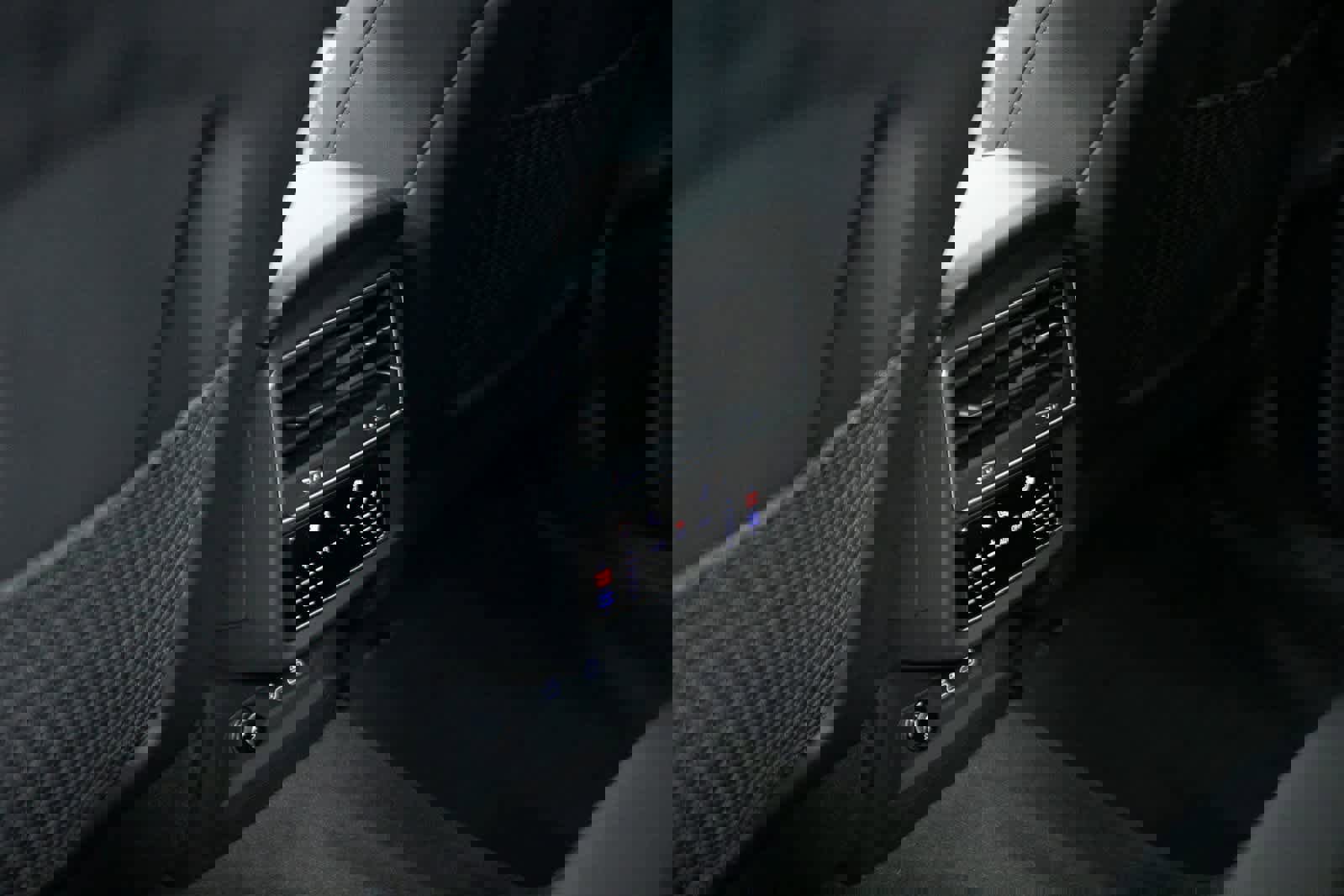 Used 2022 Audi Q8 Premium Plus image 24