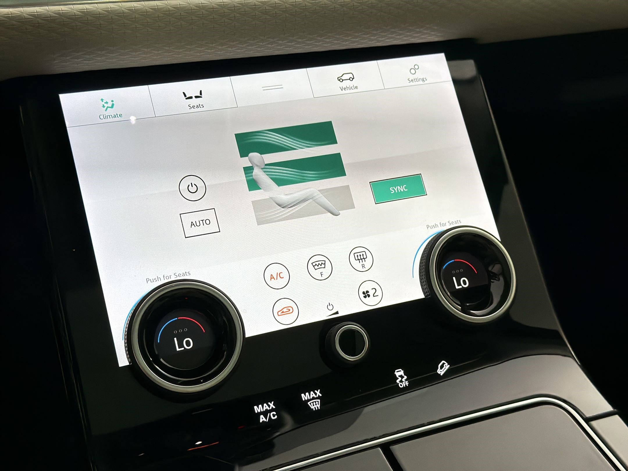 Used 2020 Land Rover Range Rover Velar S image 26