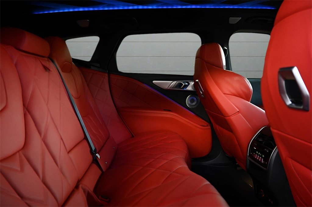 Used 2023 BMW XM image 28