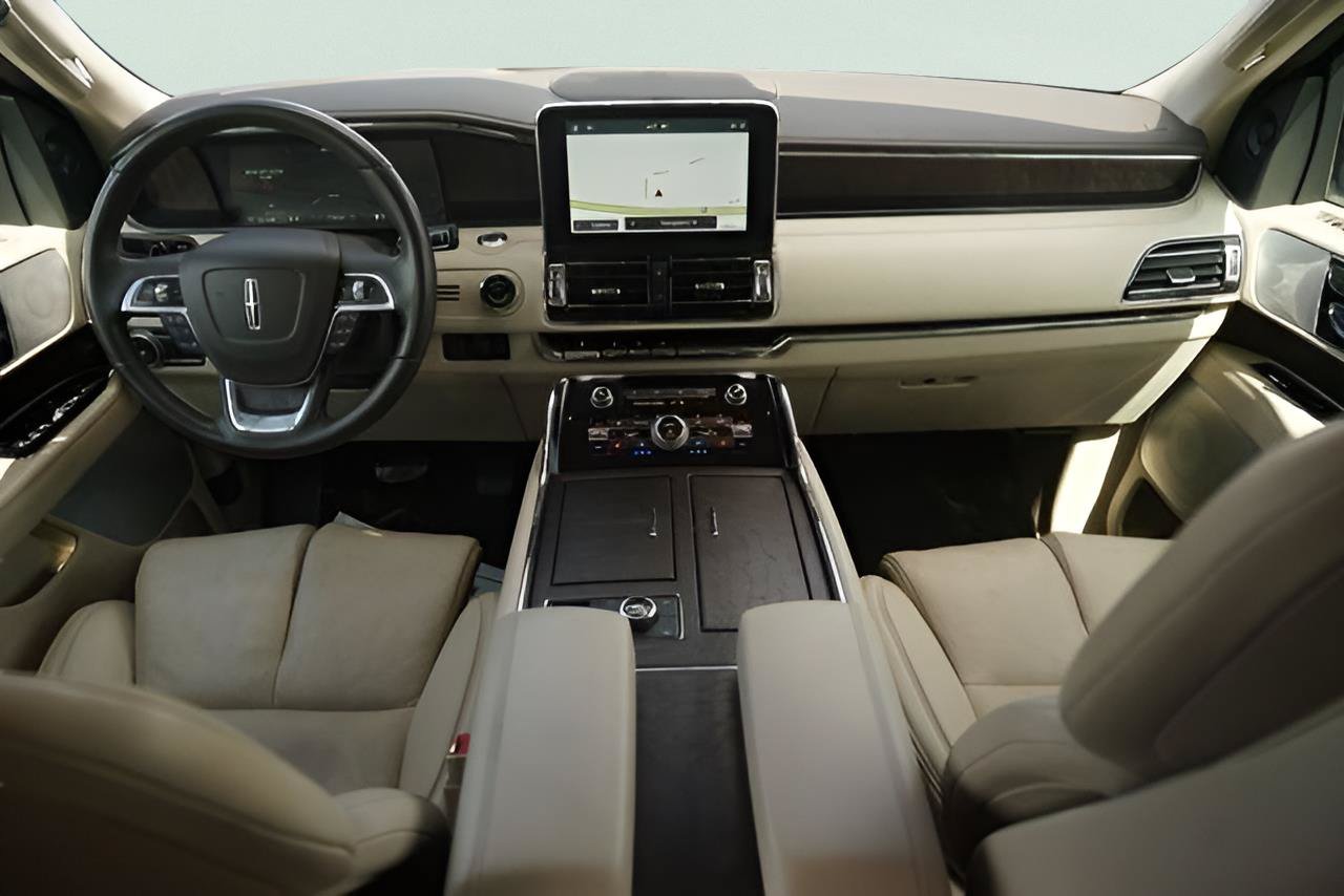 Used 2020 Lincoln Navigator L Reserve w/ Equipment Group 208A Reserve AWD/4WD image 23