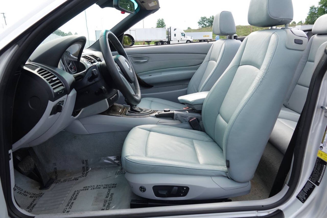 Used 2009 BMW 128i Convertible RWD image 58