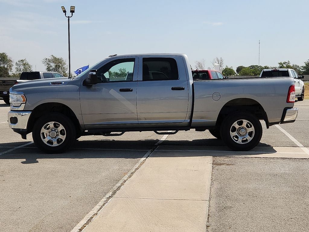 Used 2024 RAM 2500 Tradesman w/ Chrome Appearance Group AWD/4WD image 2