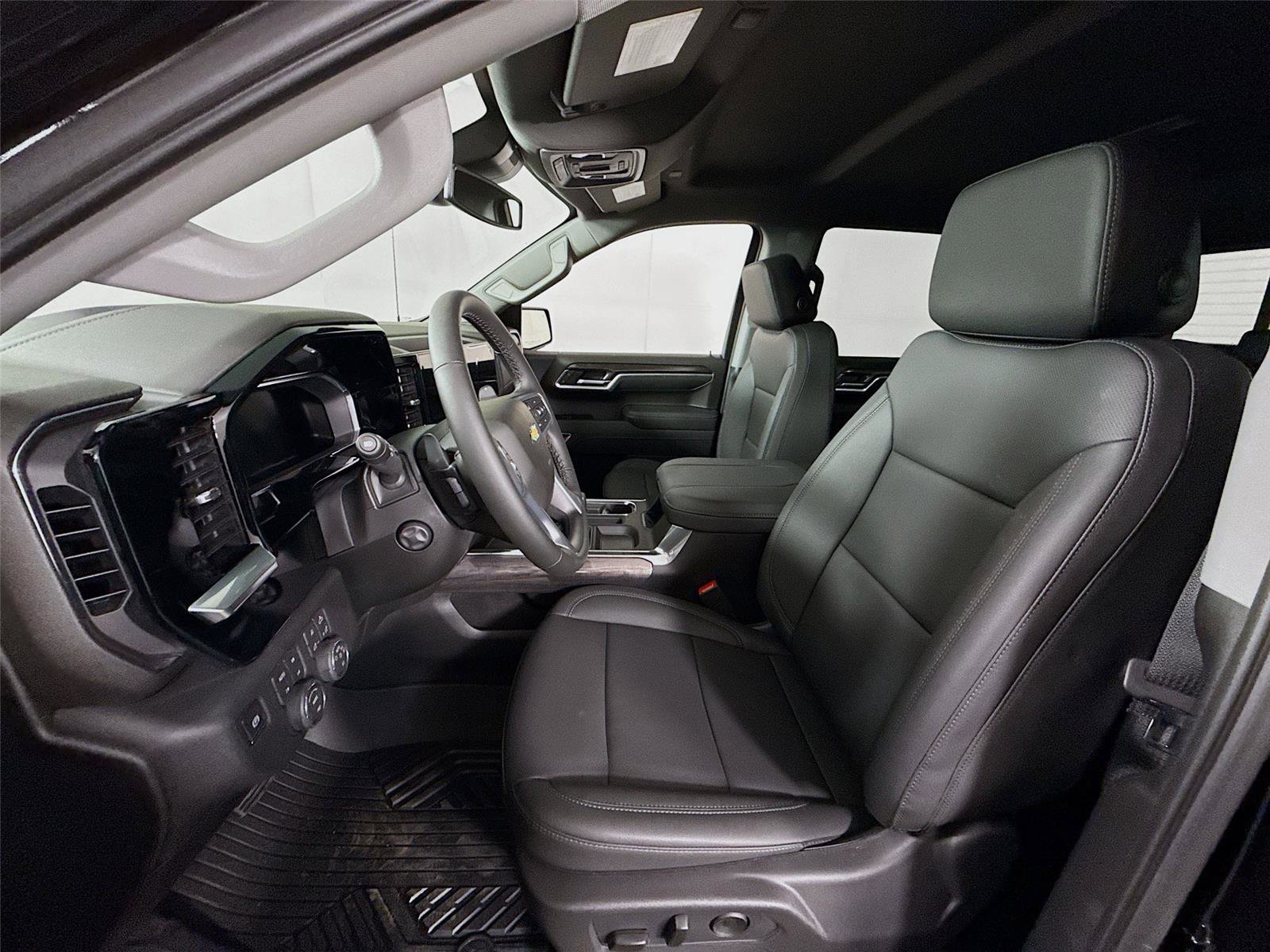 New 2026 Chevrolet Silverado 1500 LTZ AWD/4WD image 16