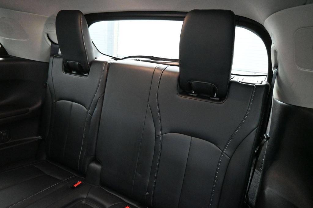 Used 2023 INFINITI QX60 Luxe w/ Performance Audio Package FWD image 22
