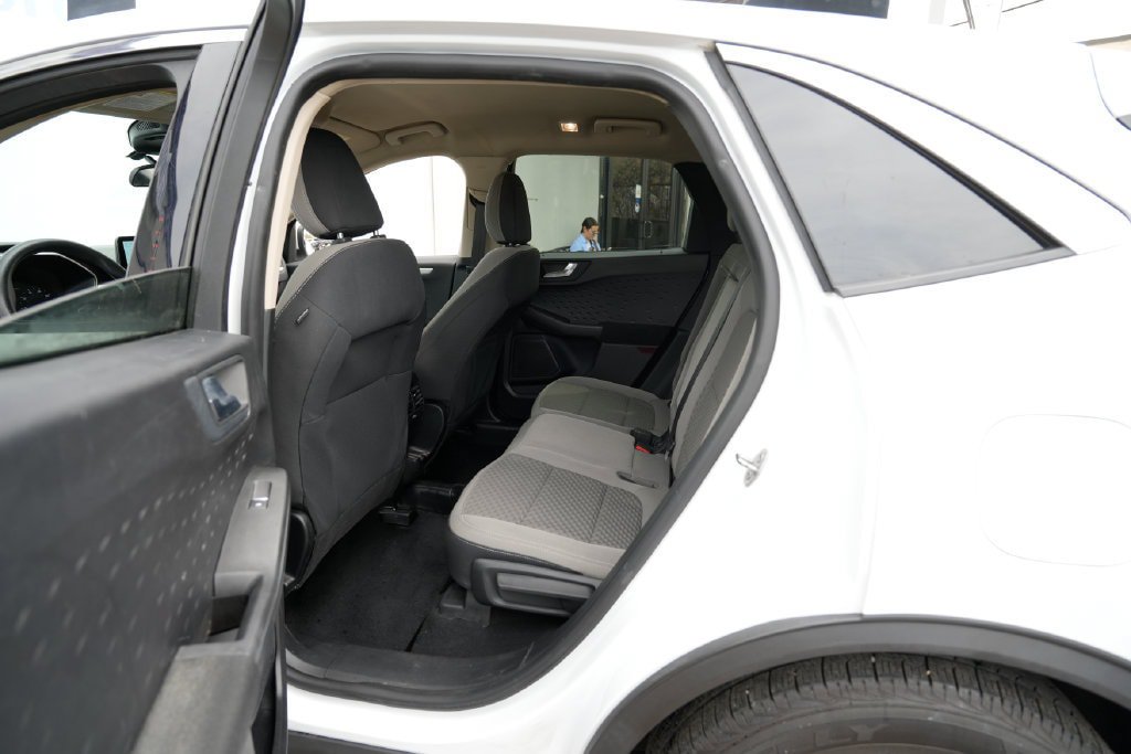 Used 2020 Ford Escape SE FWD image 24