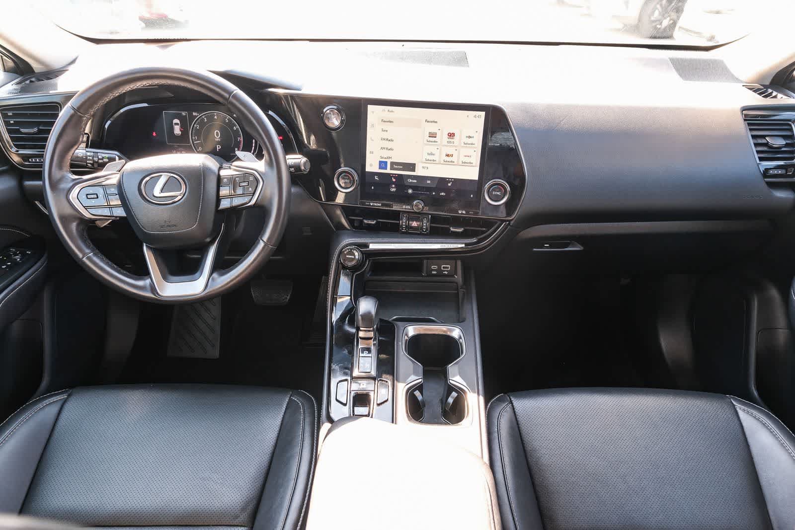 Used 2025 Lexus NX 250 FWD image 13