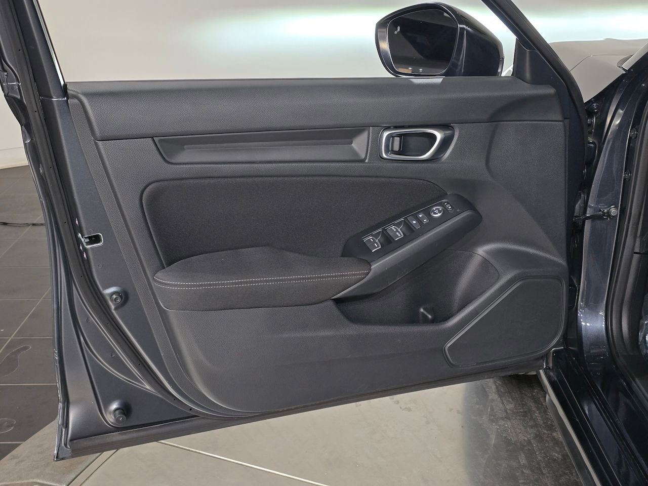 Used 2025 Honda Civic Sport image 15