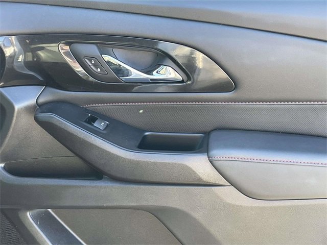 Used 2023 Chevrolet Traverse RS image 17