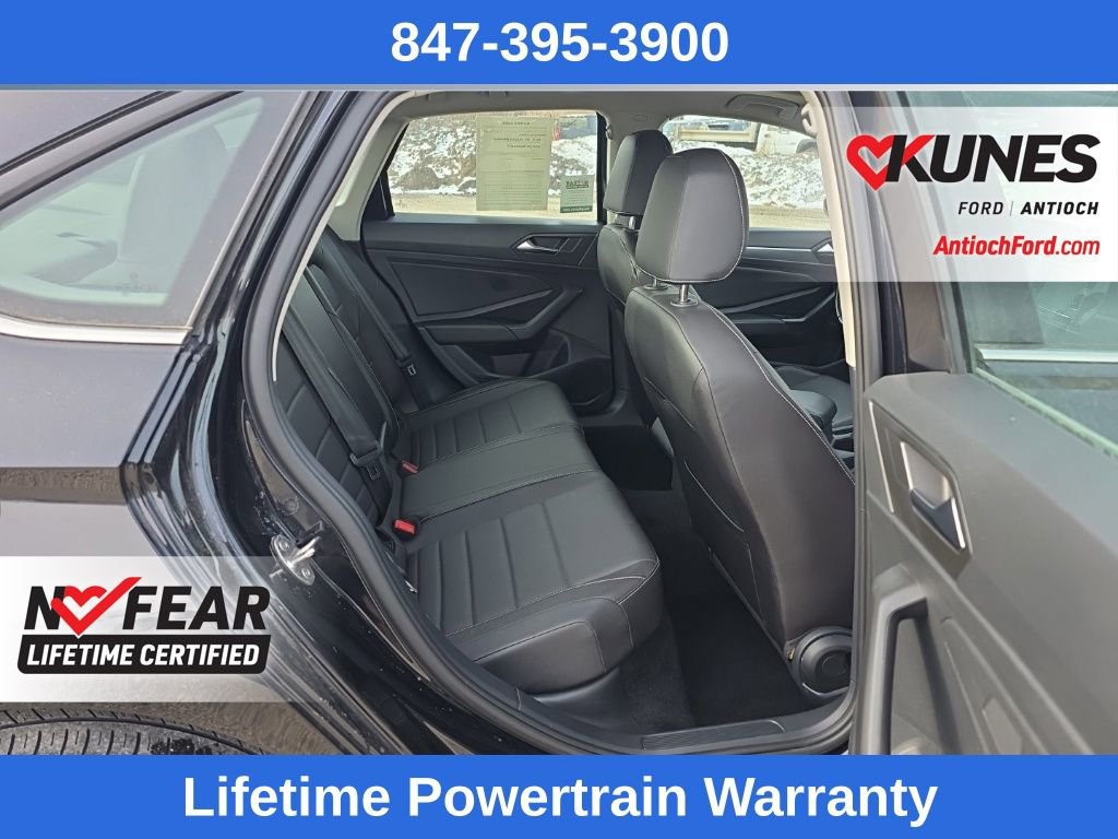 Used 2024 Volkswagen Jetta SE image 23