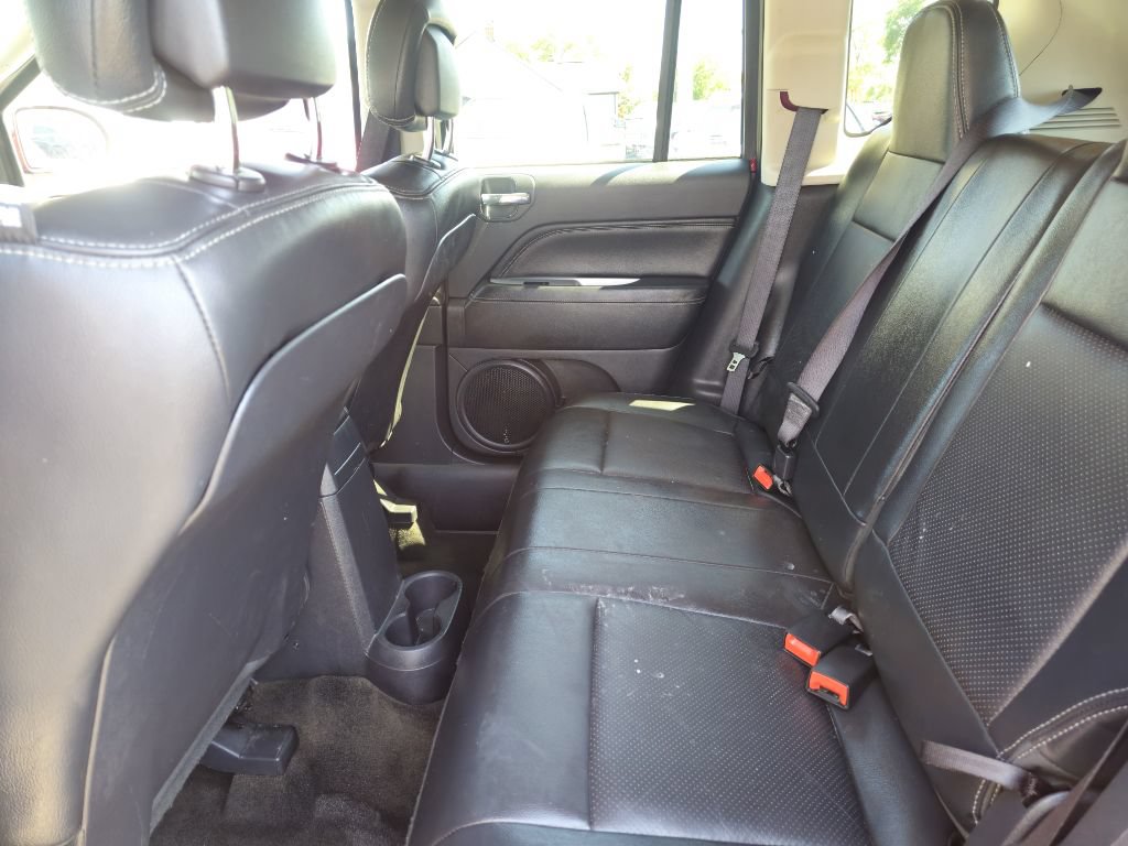 Used 2017 Jeep Compass High Altitude FWD image 40