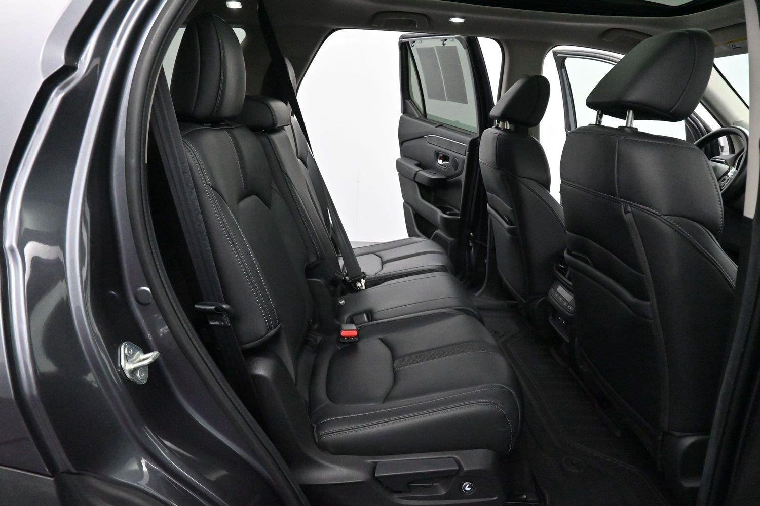 Used 2024 Honda Pilot Touring image 35