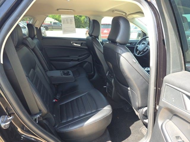 Used 2024 Ford Edge SEL AWD/4WD image 12