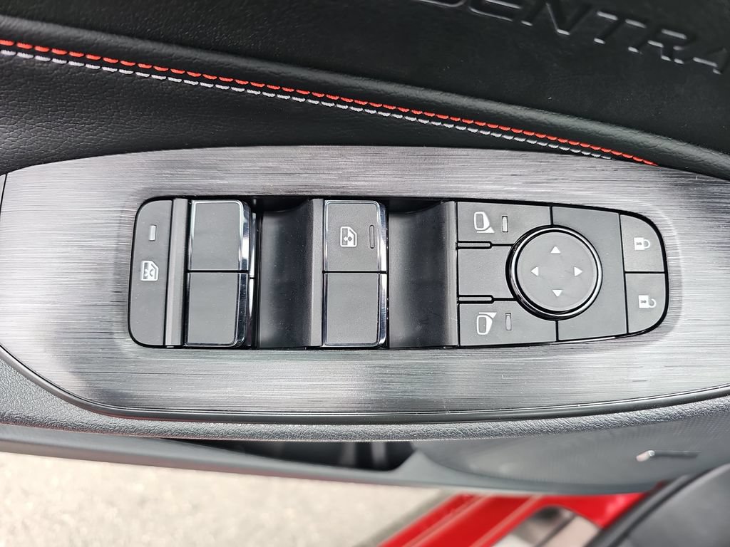 New 2026 Nissan Sentra SR w/ SR Premium Package FWD image 32