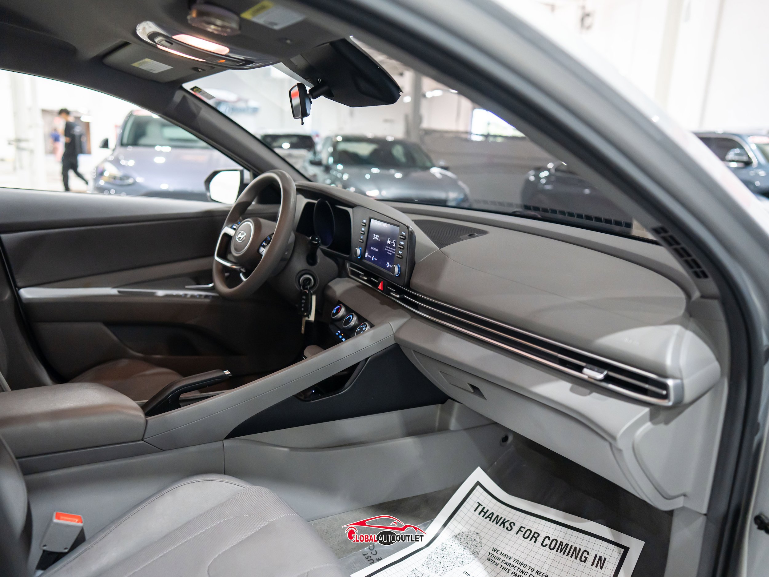 Used 2021 Hyundai Elantra SE FWD image 15