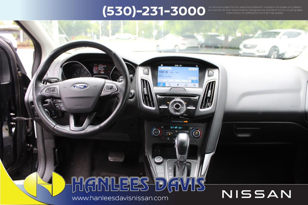 Used 2017 Ford Focus Titanium FWD image 17