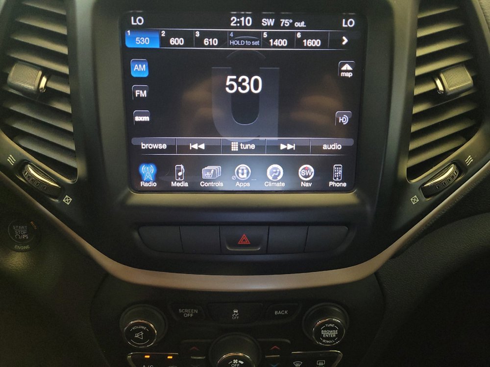 Used 2014 Jeep Cherokee Limited FWD image 25