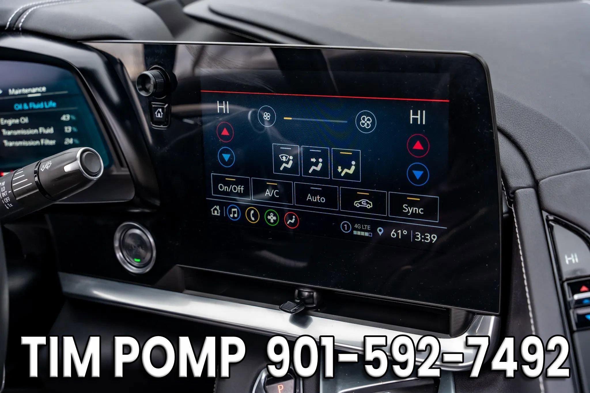 Used 2023 Chevrolet Corvette Stingray Coupe w/ Z51 Performance Package image 24