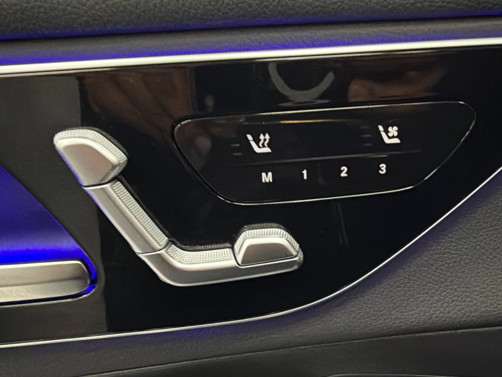 Certified 2026 Mercedes-Benz GLC 300 image 22