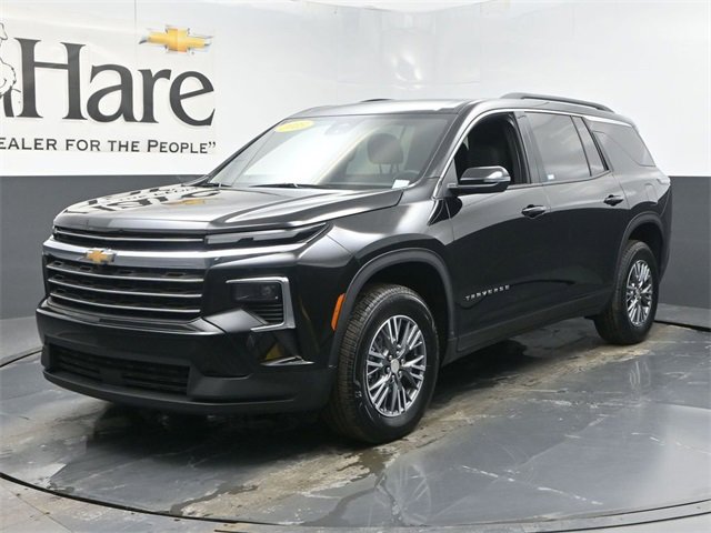 Used 2025 Chevrolet Traverse LT image 35