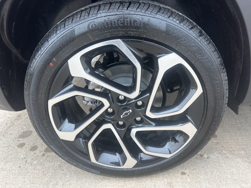 Used 2026 Chevrolet Trax RS w/ Driver Confidence Package image 28