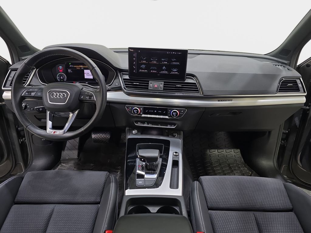 Used 2023 Audi Q5 e Premium Plus w/ Premium Plus Package image 10