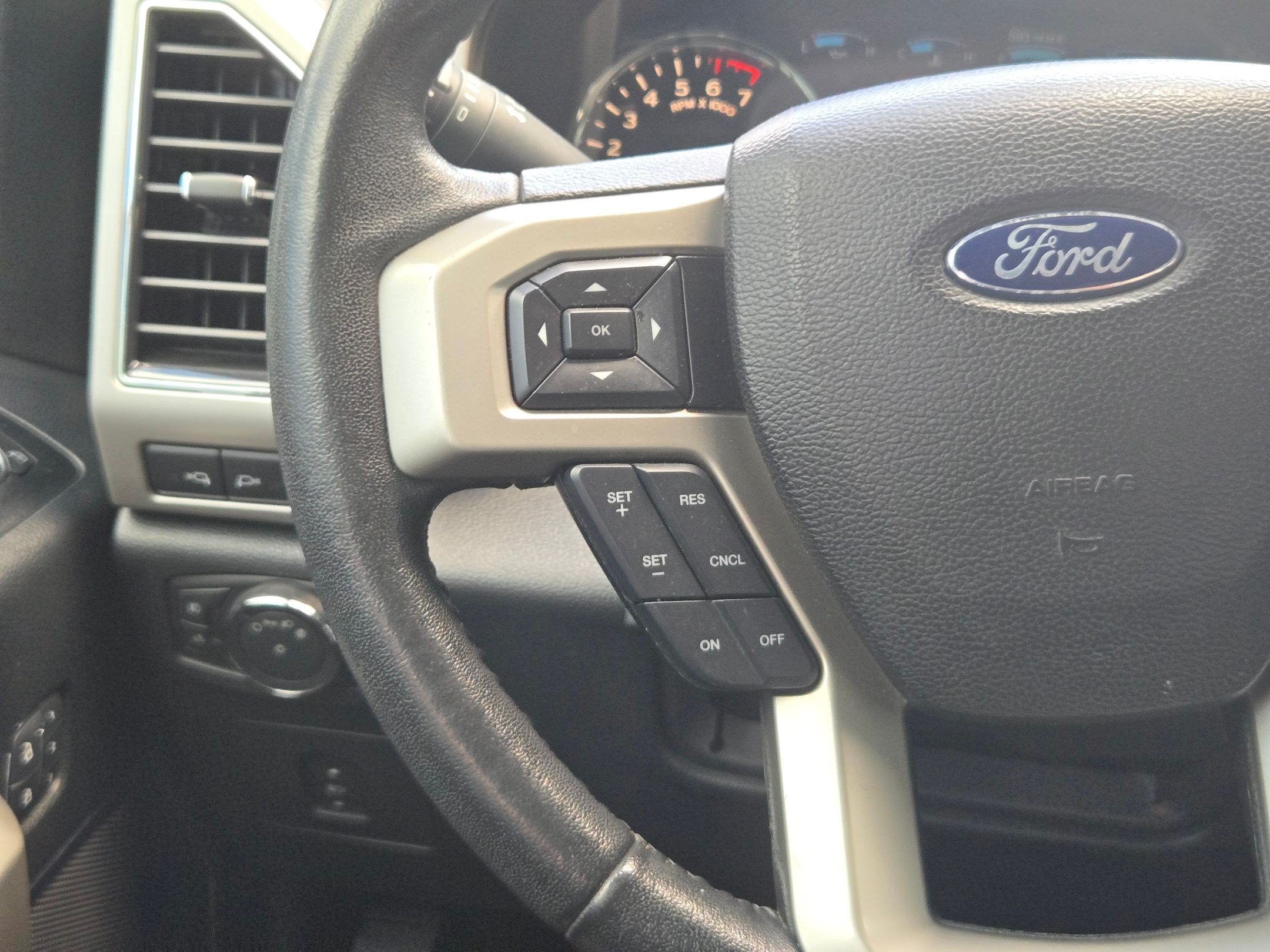 Used 2017 Ford F150 Lariat RWD image 18